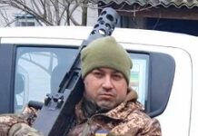 Тернівчани попрощалися із захисником України Олексієм Черепом