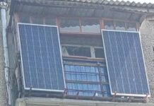 Жителі Павлограда, рятуючись від тривалих відключень електрики, встановлюють міні-ДніпроГЕС на своїх балконах