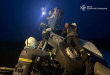 Біля Богданівки вантажівка «DAF» з’їхала з автошляху та перекинулася